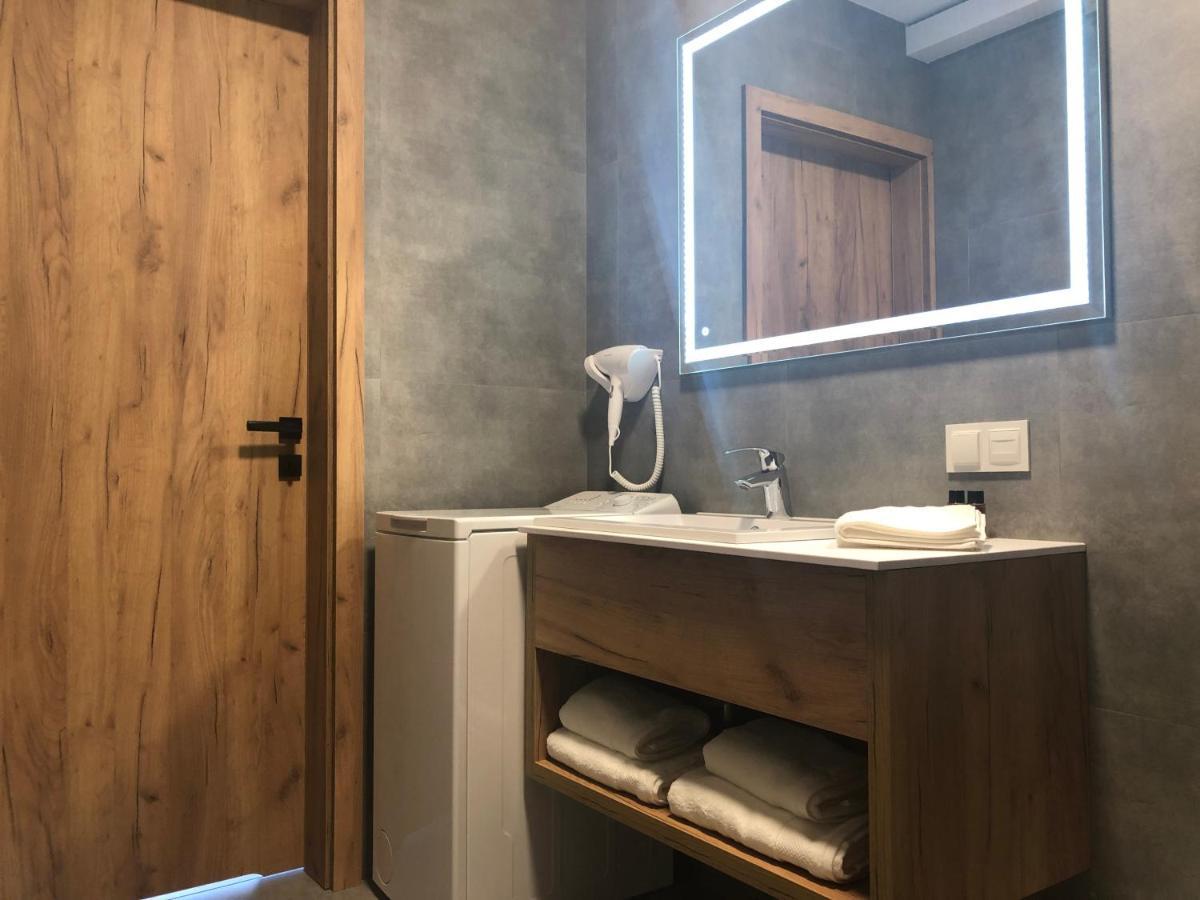 Plazowa Residence Щирк Екстериор снимка